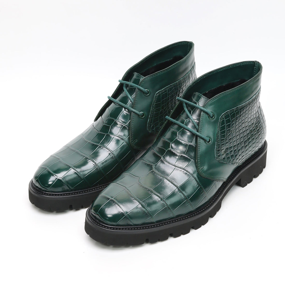 Featured image for Men's Alligator Chukka Boots Review: Handcrafted Luxury & Warmth