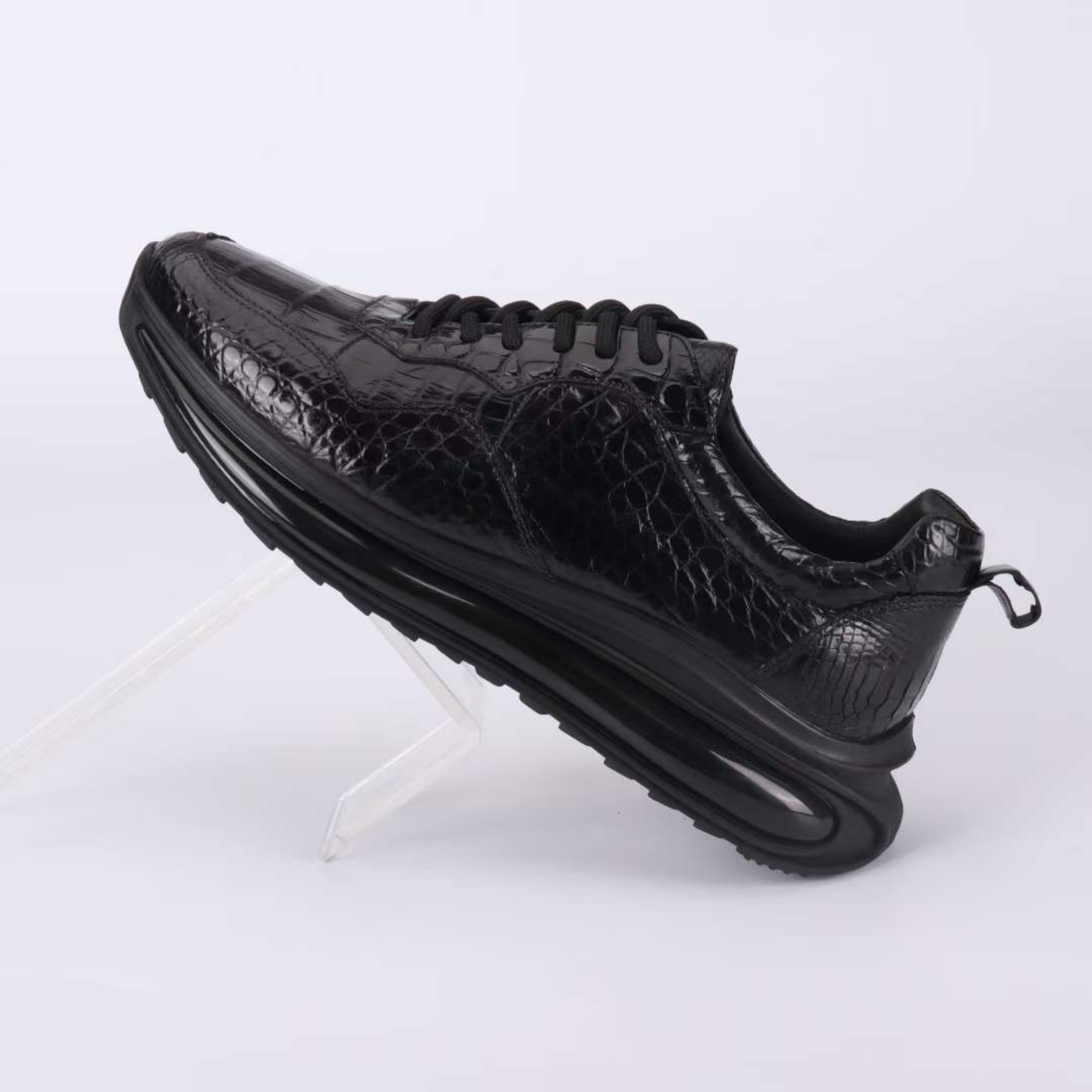 Men's Alligator Leather Sneakers Luxury Comfort and Style