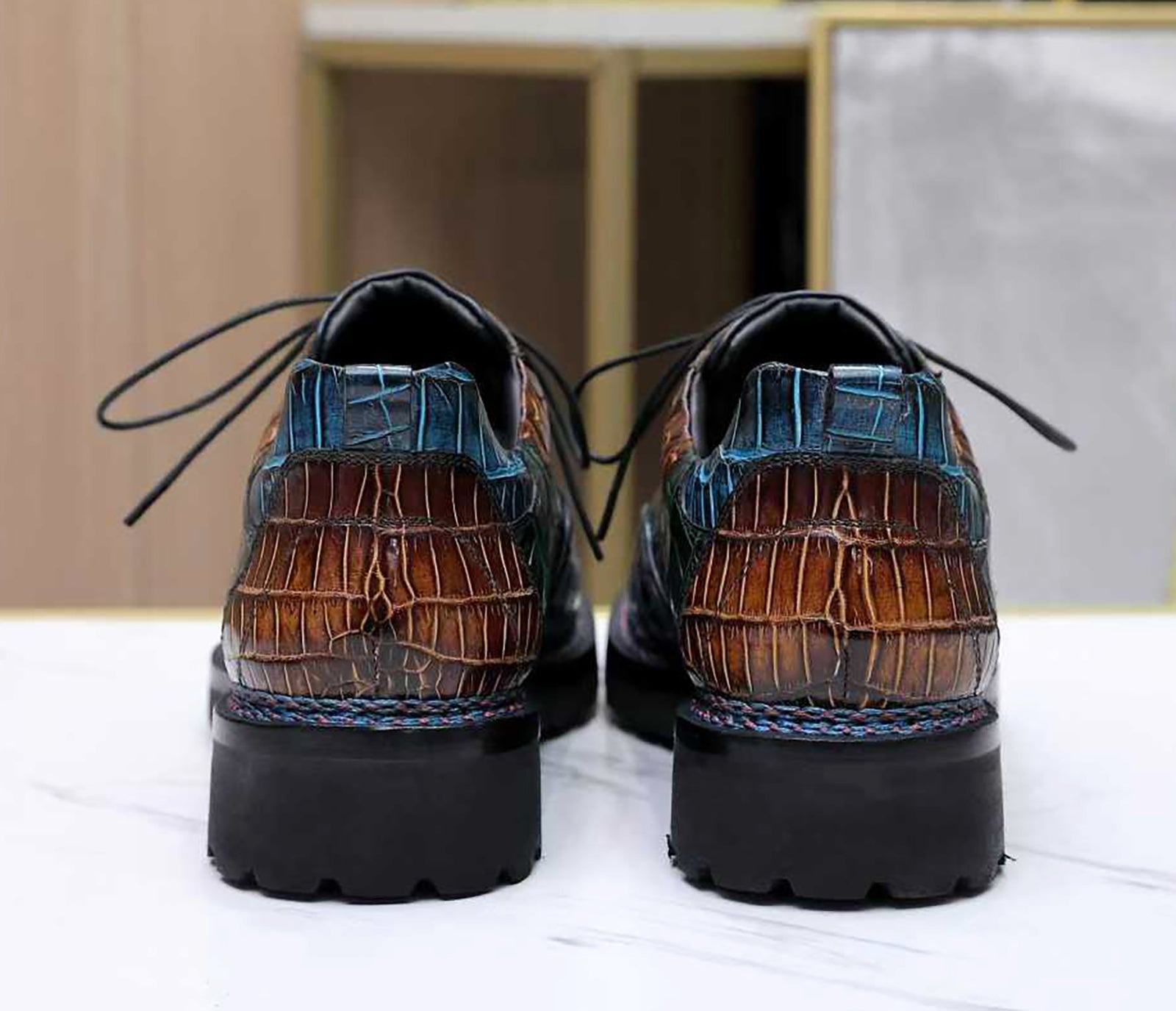 Custom-Made Nile Crocodile Leather Business Casual Shoes – Hand-Painted Patina with Norwegian Welt Construction