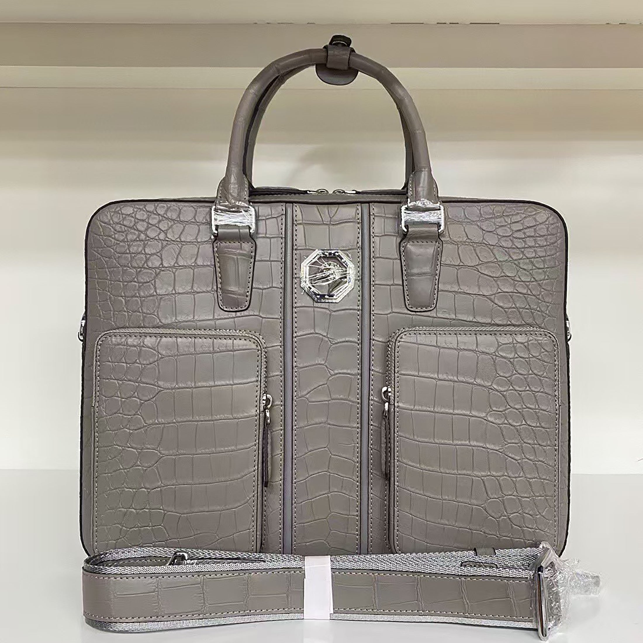 Luxury Matte Alligator Leather Briefcase – Handcrafted Elegance for the Modern Professional