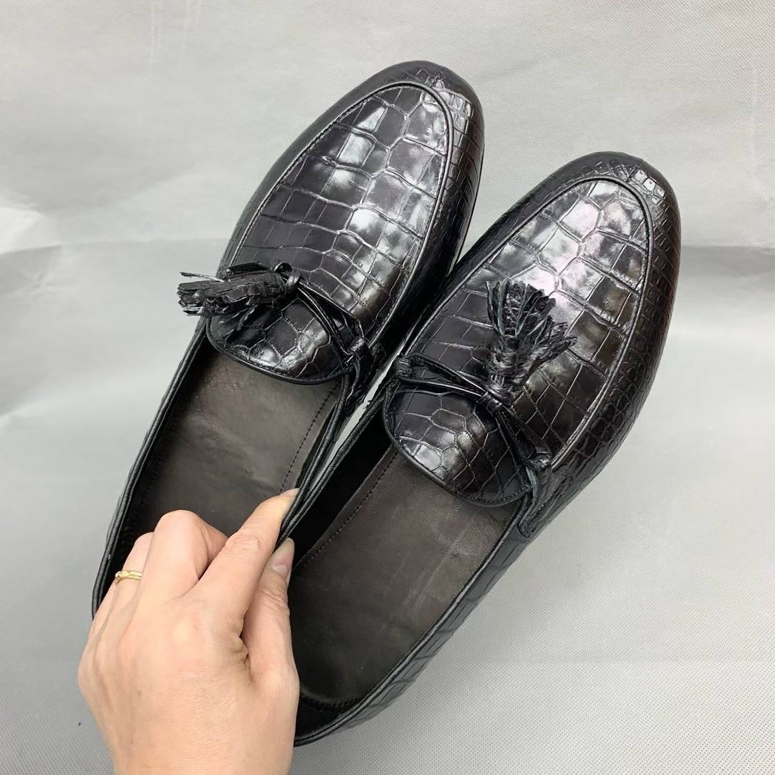 Handmade Black Alligator Leather Tassel Loafers for Men – Luxury Exotic Slip-On Shoes