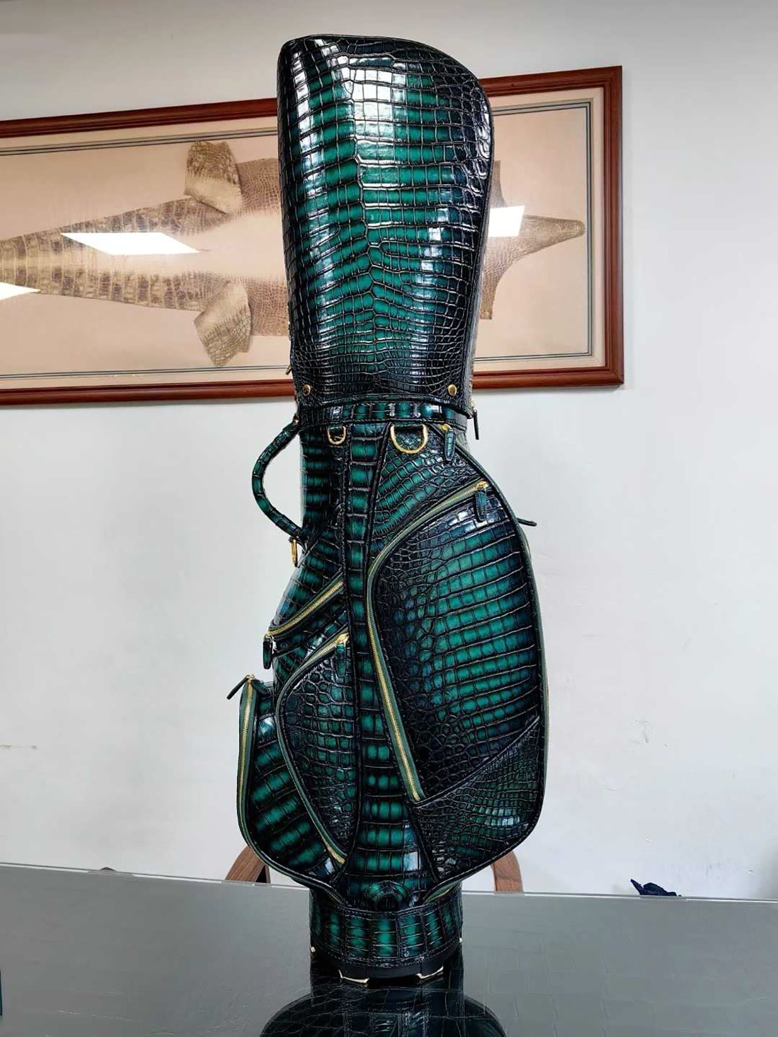 Luxury Hand-Painted Nile Crocodile Leather Golf Bag for Elite Golfers