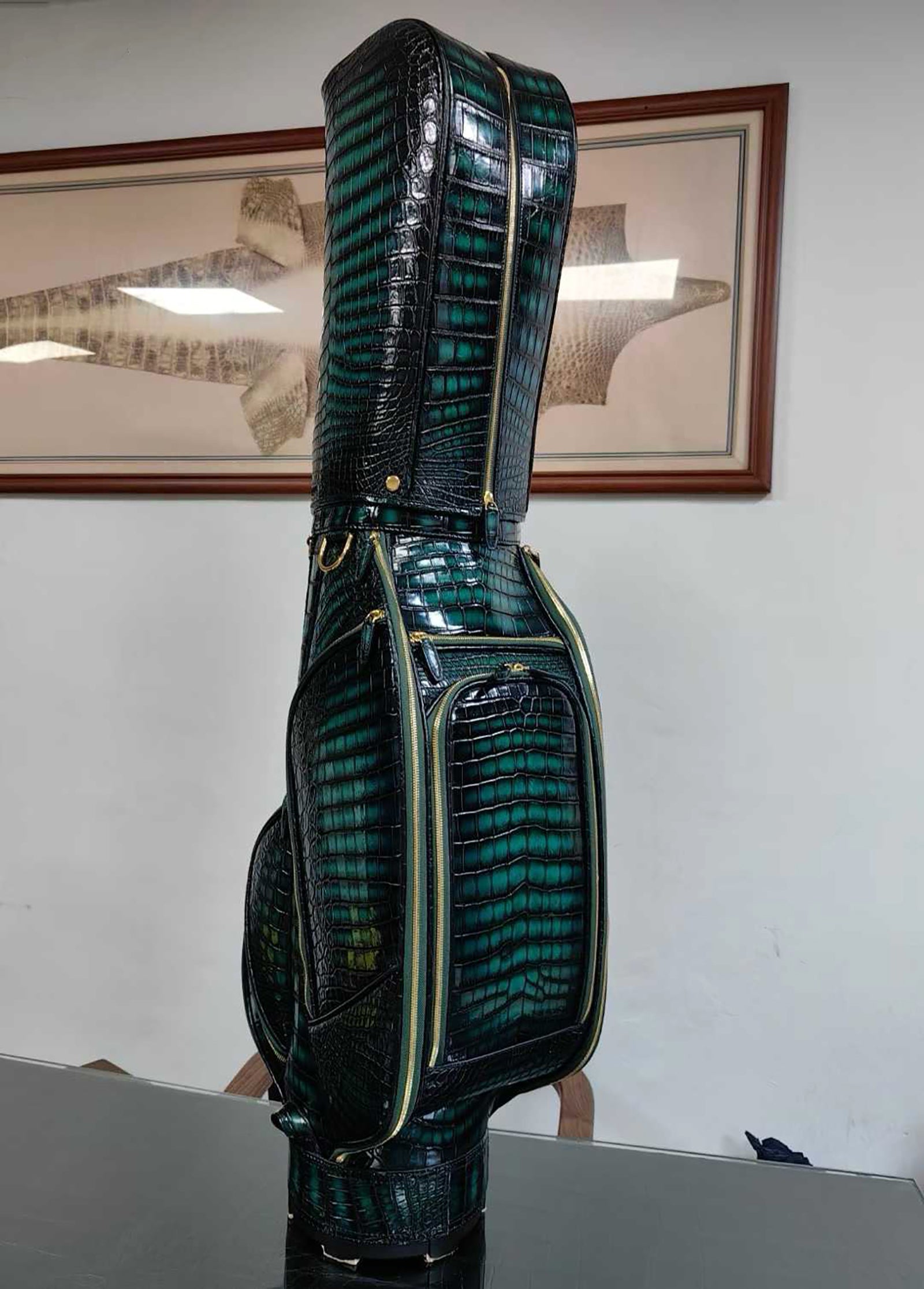 Luxury Hand-Painted Nile Crocodile Leather Golf Bag for Elite Golfers