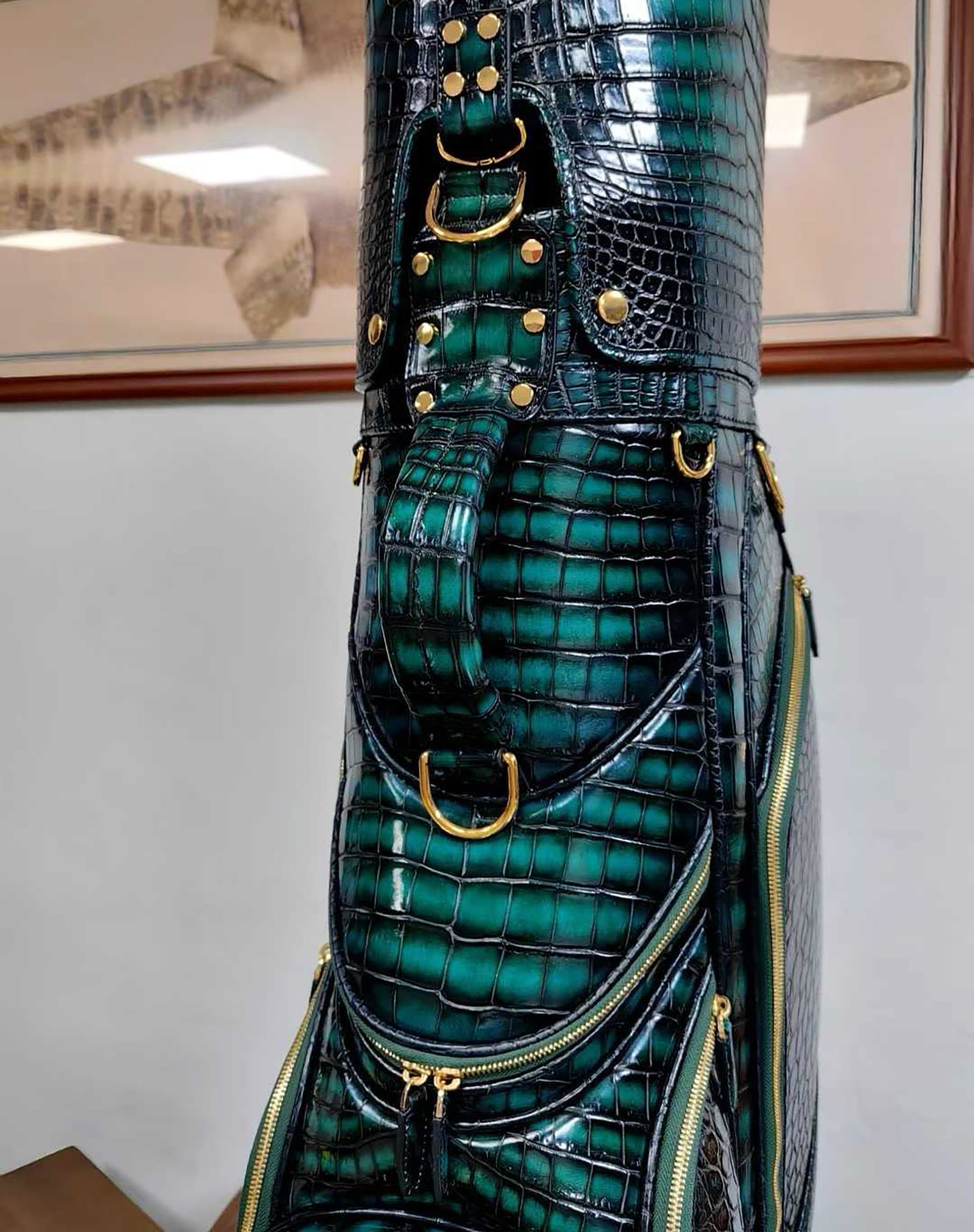 Luxury Hand-Painted Nile Crocodile Leather Golf Bag for Elite Golfers