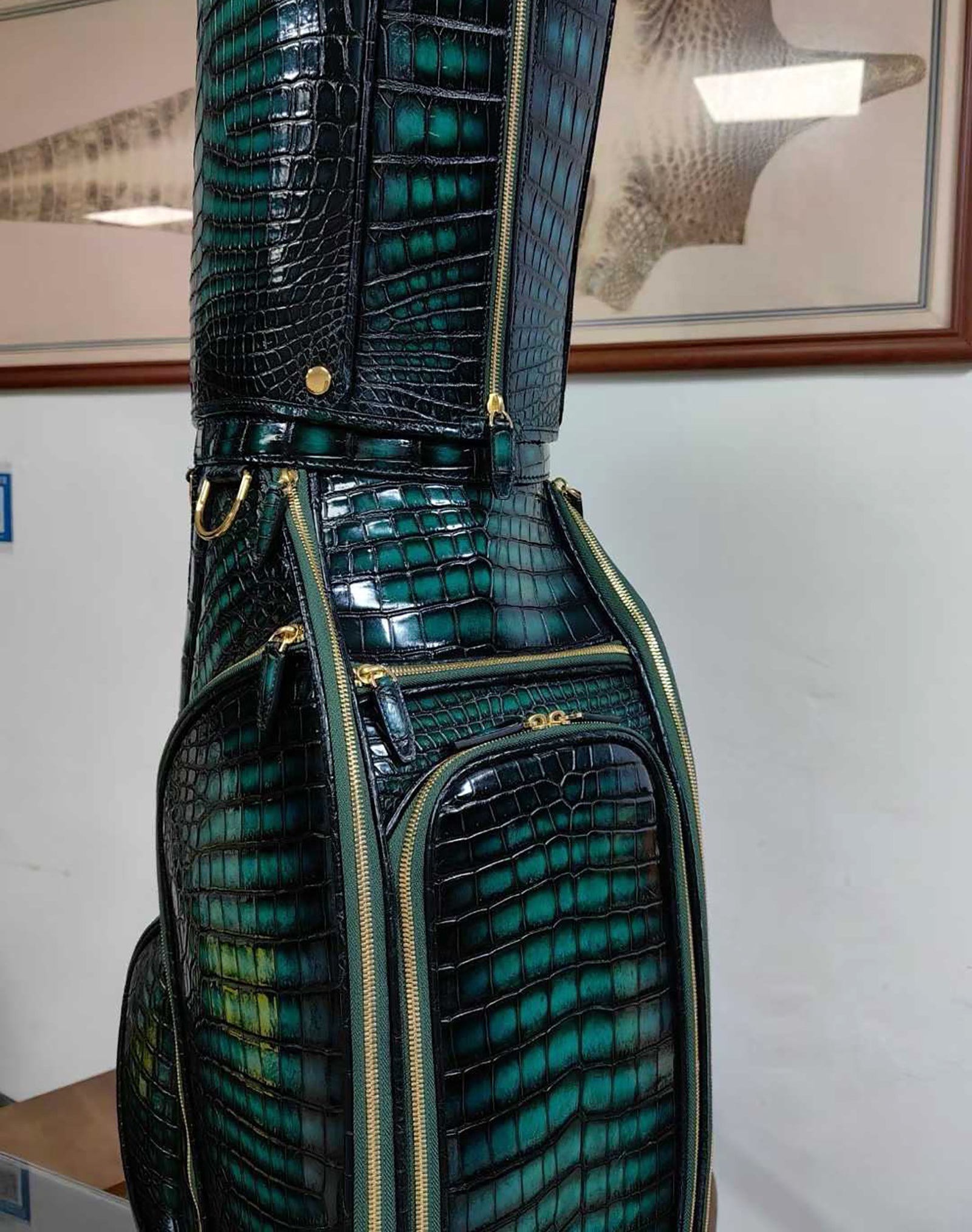 Luxury Hand-Painted Nile Crocodile Leather Golf Bag for Elite Golfers