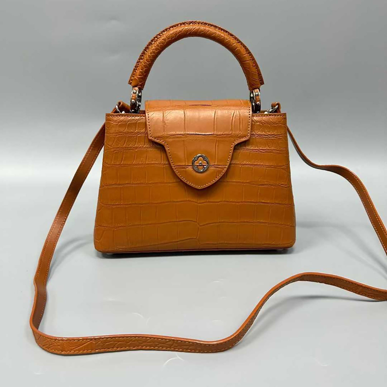 Real Alligator Leather Matte Handbag – Women’s Exotic Fashion Bag with Cowhide Lining