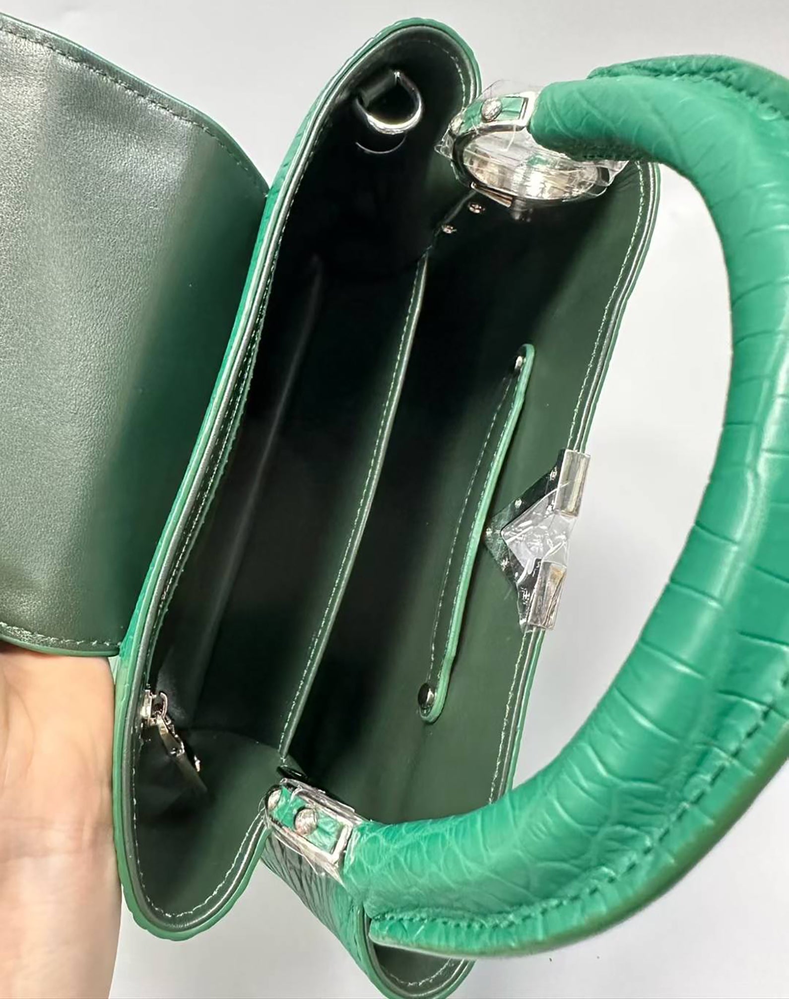 Real Alligator Leather Matte Handbag – Women’s Exotic Fashion Bag with Cowhide Lining
