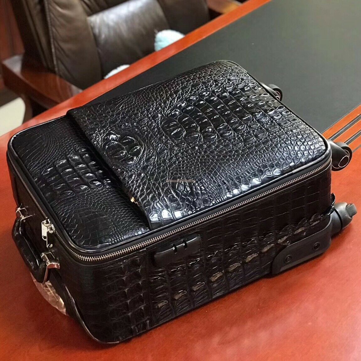 Alibaba Business Travel Trolley Bags Genuine Crocodile Leather